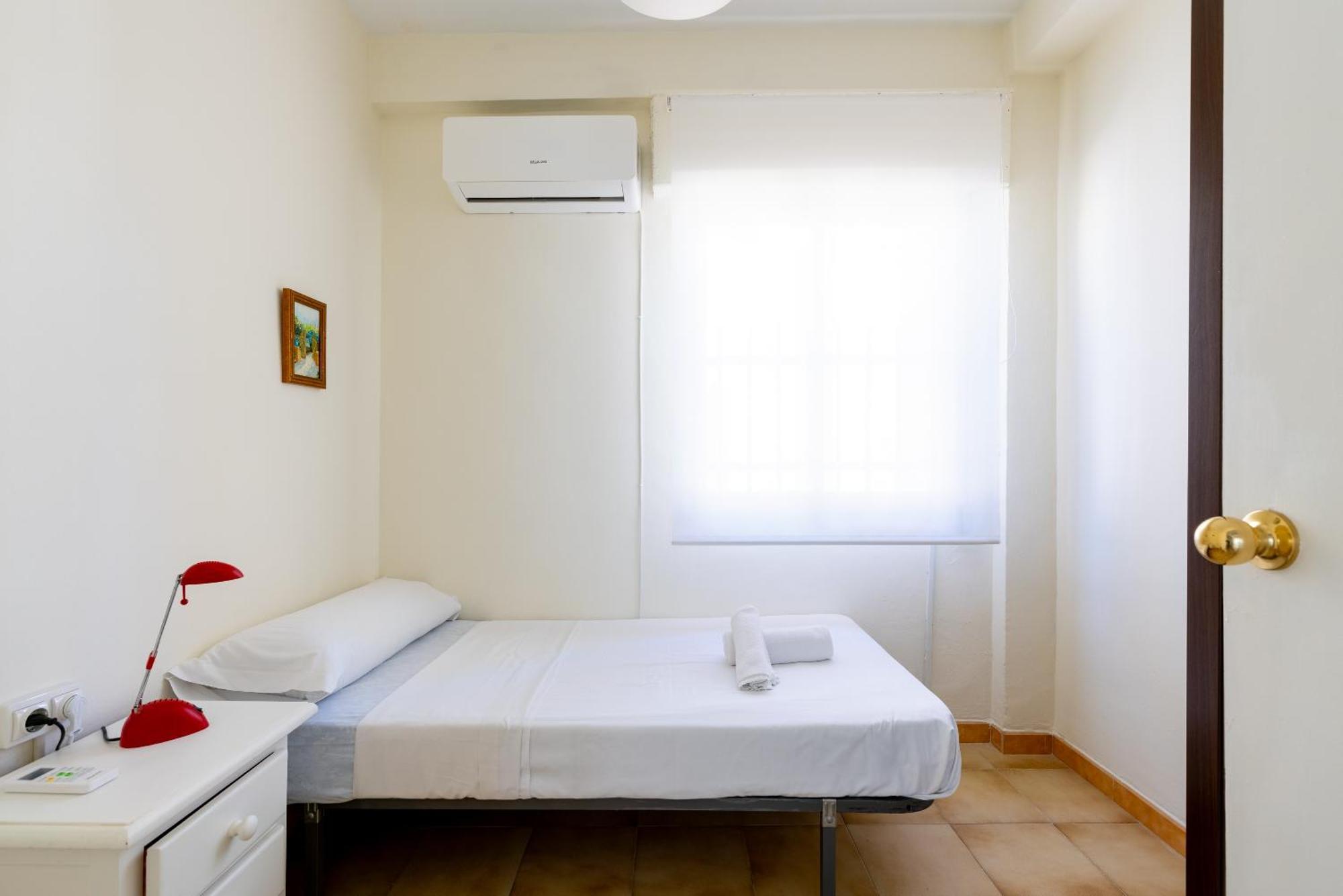Apartamento Familiar Maria Auxiliadora Sevilla Exterior foto