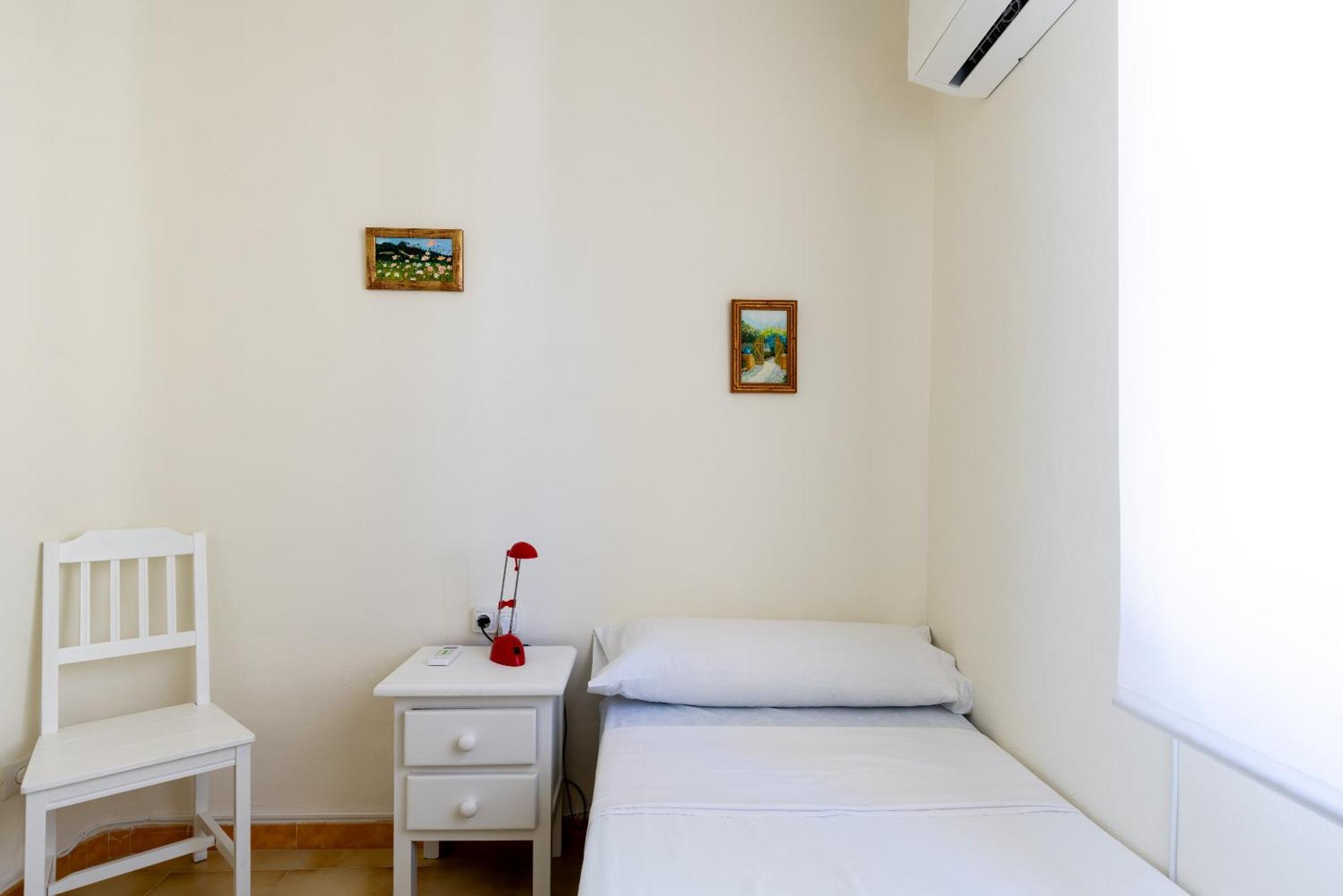Apartamento Familiar Maria Auxiliadora Sevilla Exterior foto