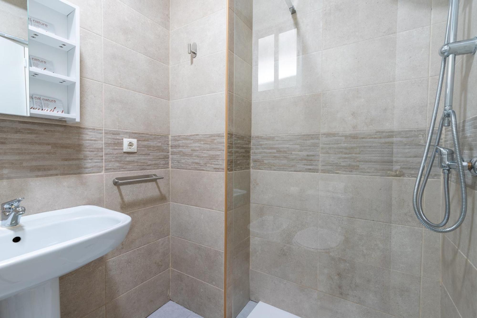 Apartamento Familiar Maria Auxiliadora Sevilla Exterior foto