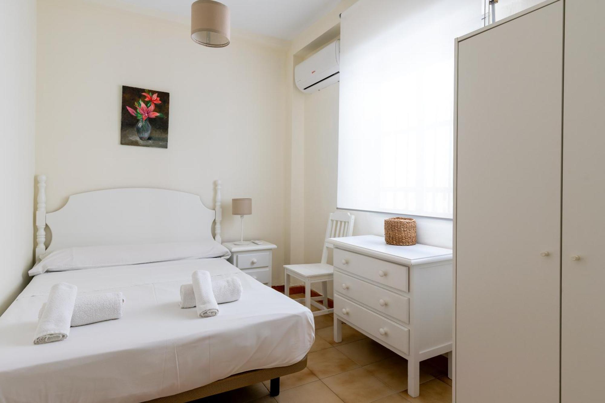 Apartamento Familiar Maria Auxiliadora Sevilla Exterior foto